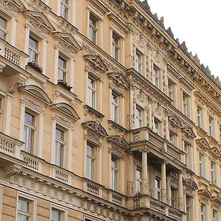 Royal Prague Apartment Celakovskeho Sady Praga Exterior foto