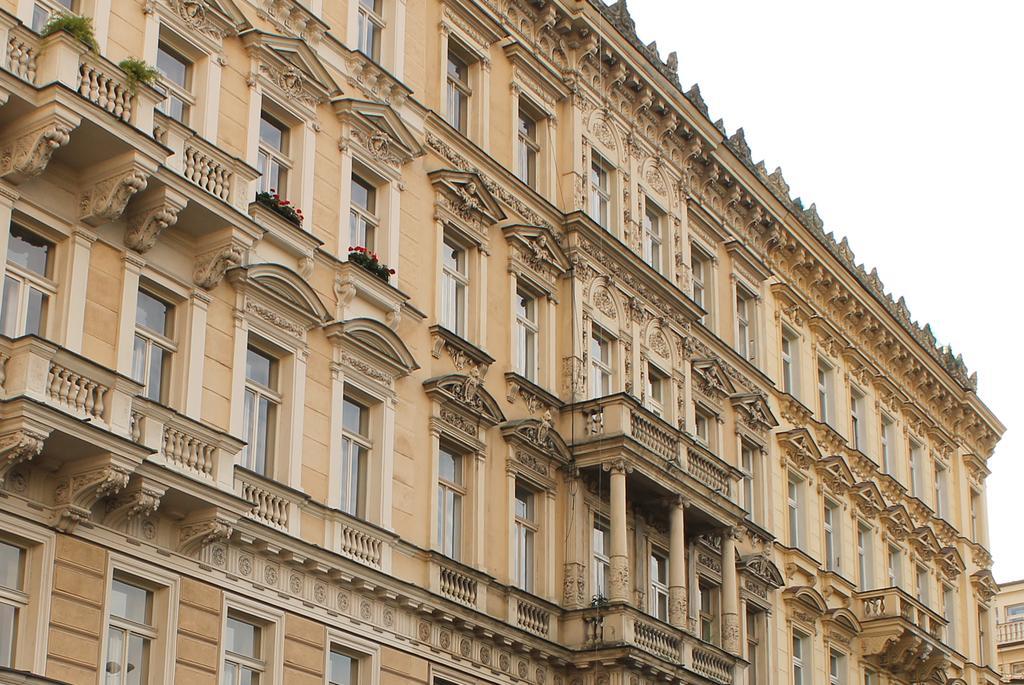 Royal Prague Apartment Celakovskeho Sady Praga Exterior foto